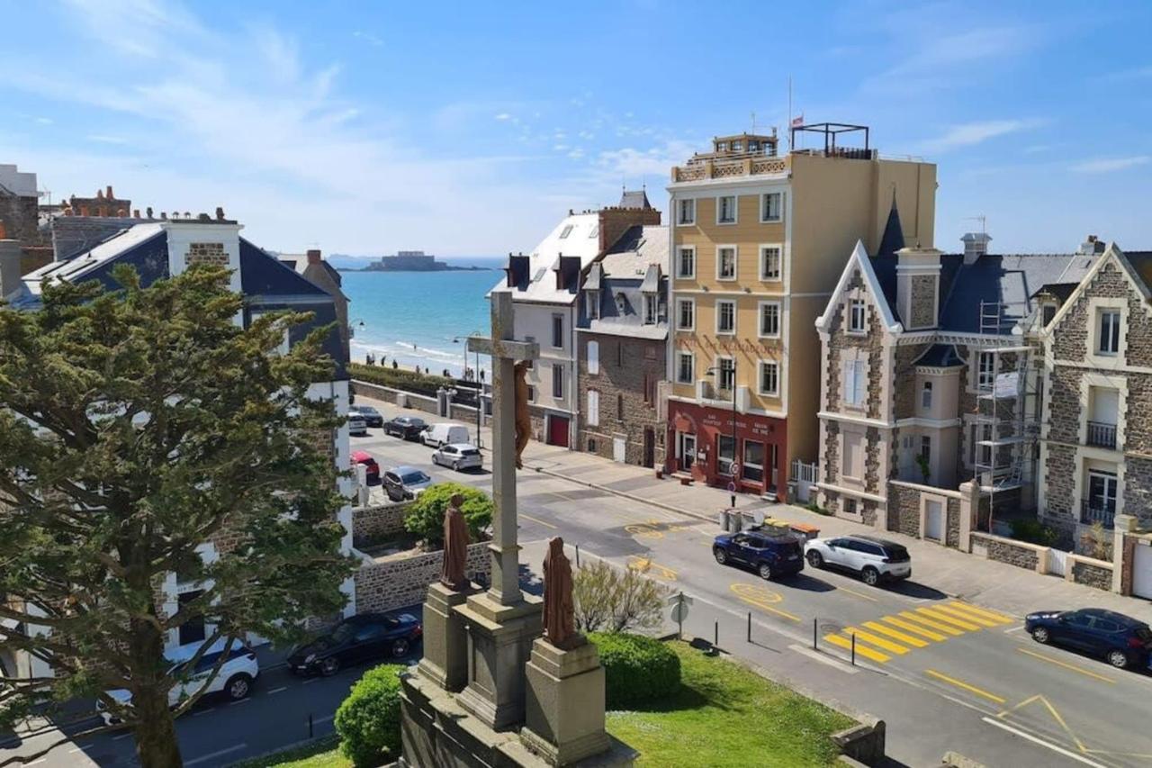 Le PETIT SILLON - Joli T2 rénové - VUE MER - 1 place de parking Saint-Malo Exterior foto